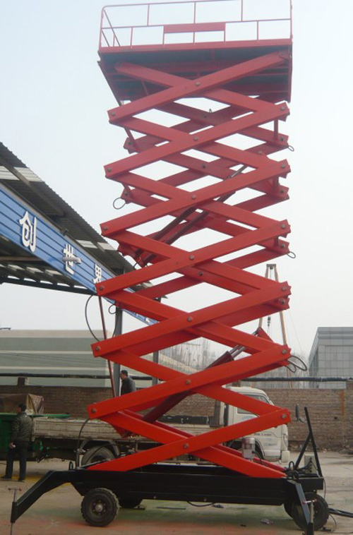 移動(dong)式液壓(ya)升降機(ji)