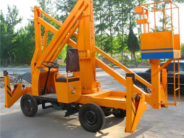 曲(qu)臂式升(sheng)降機