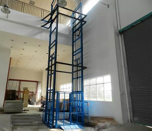 二樓上(shang)貨專用升(sheng)降平台 二(er)樓上貨專(zhuan)用升降平(ping)台